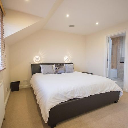Crown Luxury Serviced Apartment Инвернес Екстериор снимка