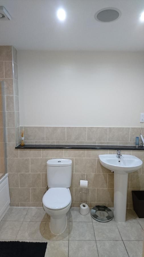 Crown Luxury Serviced Apartment Инвернес Екстериор снимка